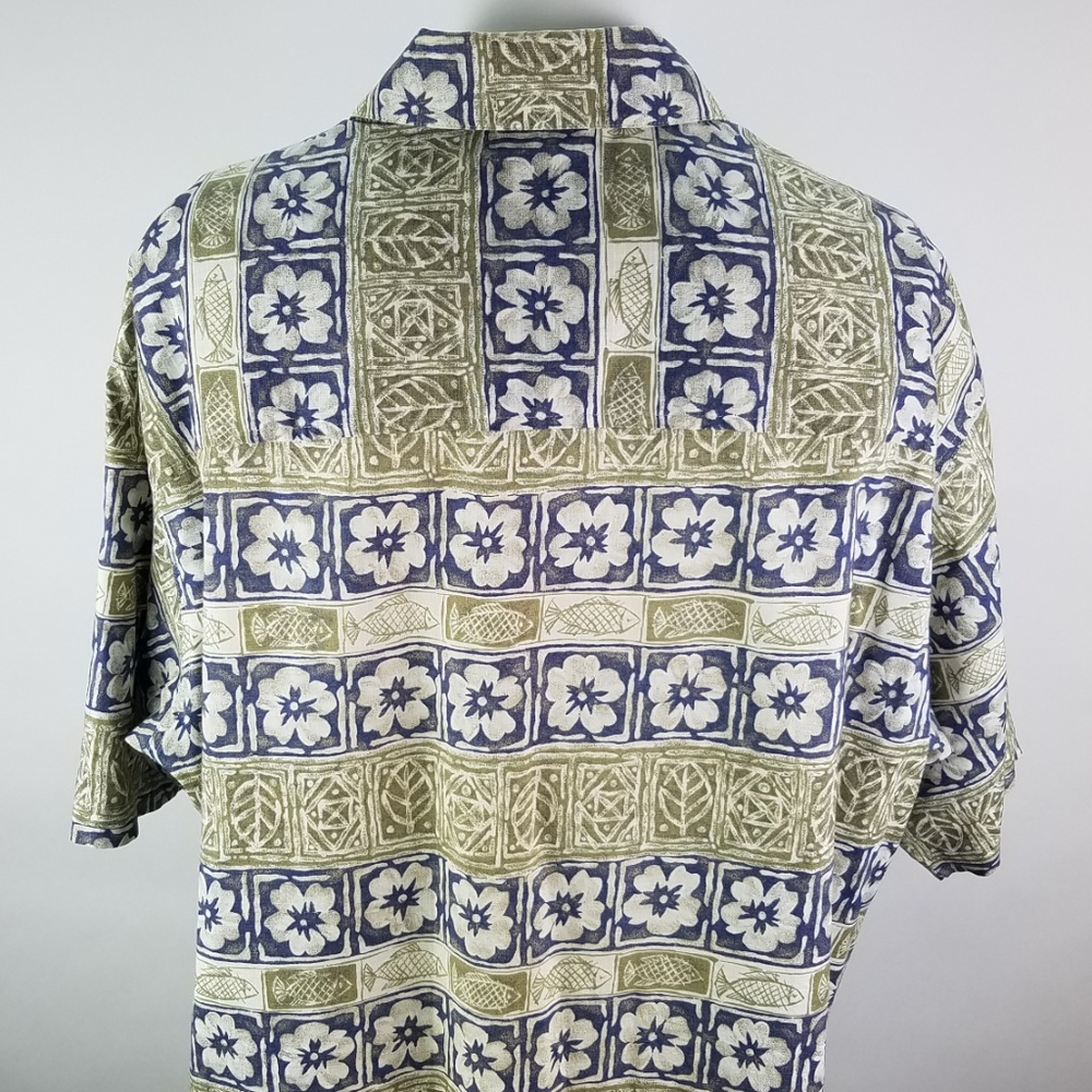 Men's Woolrich Floral Pattern Short Sleeve Shirt - Picture 5 of 6